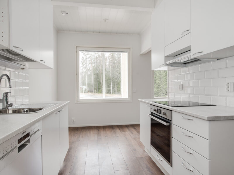 En modern och trivsam radhuslägenhet, 3r+k+b i Gerby uthyres